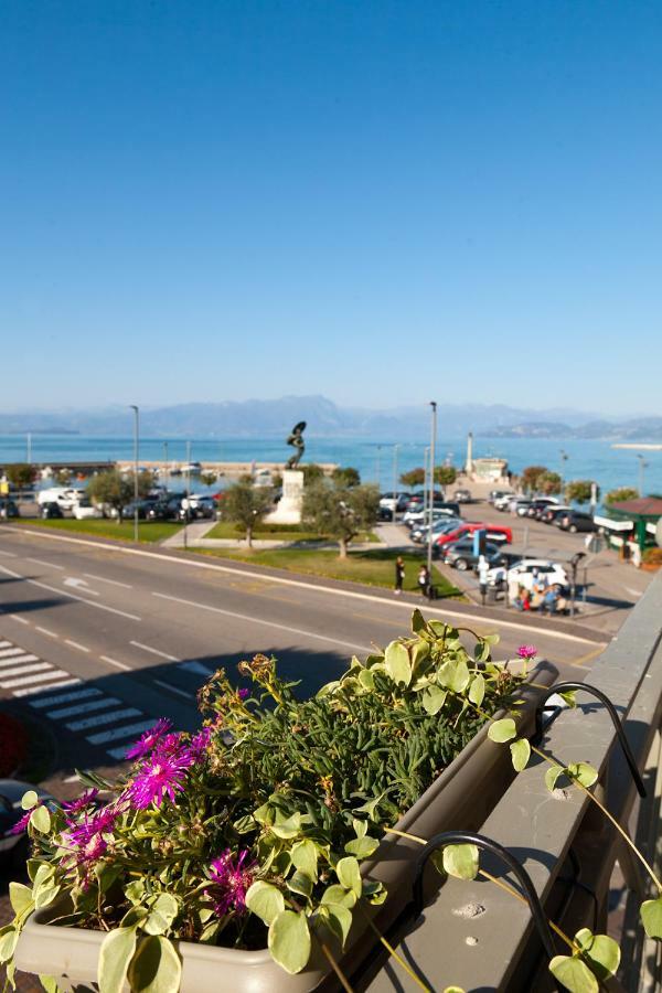 Relais Al Porto Hotel Peschiera del Garda Exterior foto