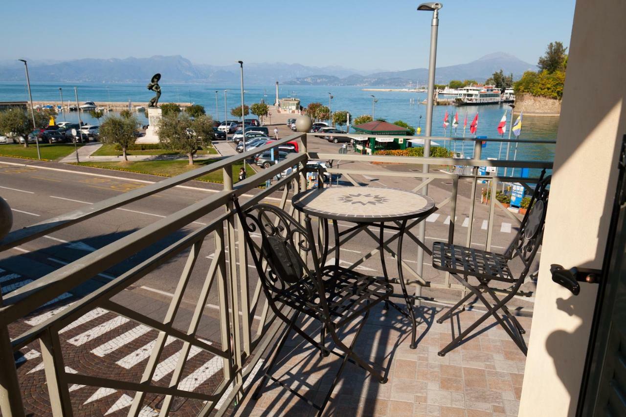Relais Al Porto Hotel Peschiera del Garda Exterior foto